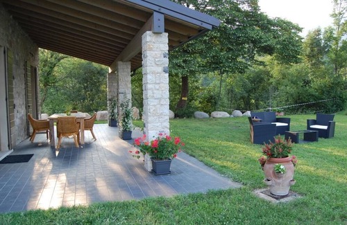 Gargnano House | Castagneto Country Holiday Home with Lake View on Lake Garda
