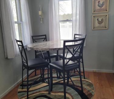 Newaygo Apartment | Castaway Cottage on Croton Pond #3