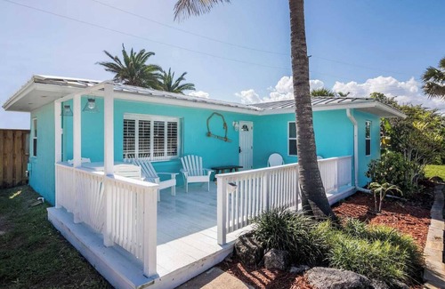 Ocean Shores House | Castaway Cottage – paradise at the beach!