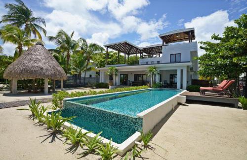 Plantation Villa | Castaway Villa - 4 Bedroom Beachfront Villa