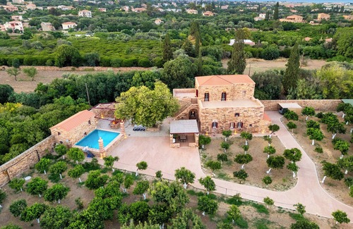 Kambos Apartment | Castelli Tower historical