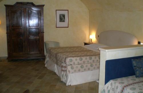 Costigliole Saluzzo Hotel | Castello Rosso