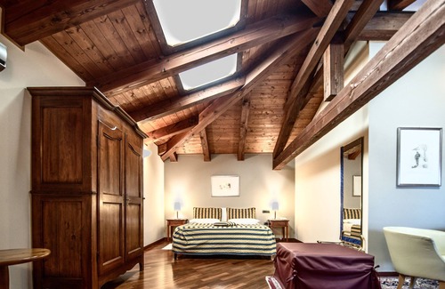 Costigliole Saluzzo Hotel | Castello Rosso