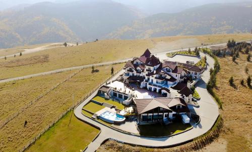 Paltinis Hotel | Castelnor