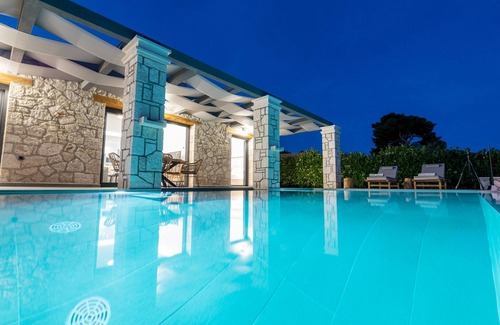 Agia Marina Villa | Castielia Residence - Deluxe Villa with Private Pool