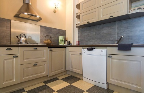 Chalais Apartment | Castle Apartment in Chaleix by Forest