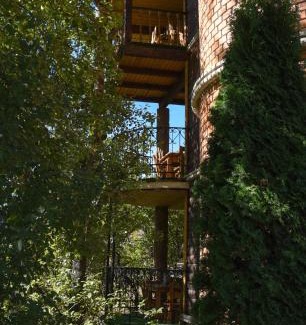Polyanytsya Apartment | Castle Belvedere