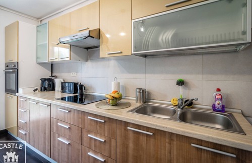 Arad Apartment | Castle Deluxe Apartment - all the comforts of Home