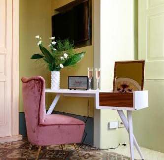 Trepuzzi Resort | Castle Elvira - The Castle & The Cottage