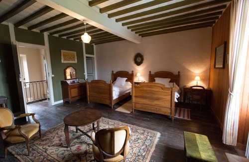 Saint-Gervais House | Castle life in the middle of the vineyard Bâtonnier room