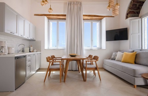 Naxos Apartment | Castle Mansions