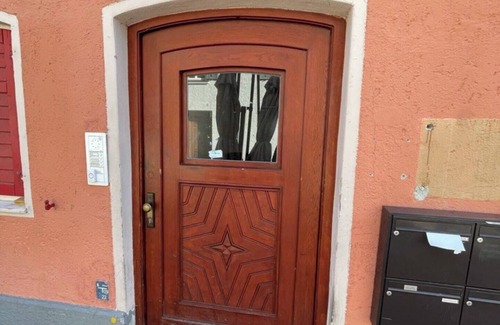 Dachau District Apartment | Castle + Old Town: Modern & Stylish for 6: Kitchen
