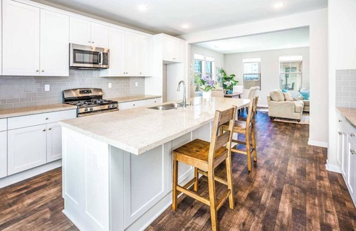 Ontario House | Castle on South Monarch Pl #41414