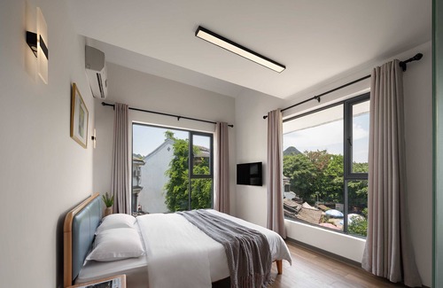 Xiufeng Hotel | Castle peak yard Inn Guilin