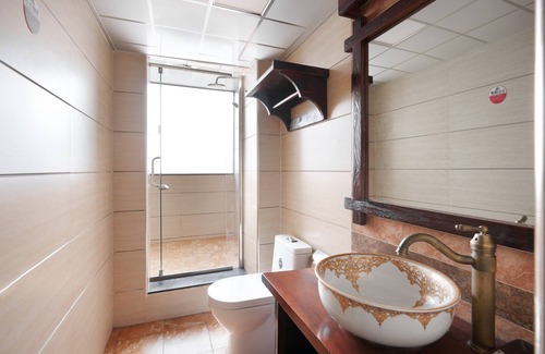 Xiufeng Hotel | Castle peak yard Inn Guilin