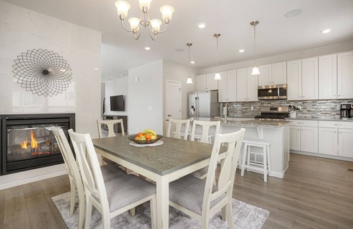 Castle Rock House | Castle Rock King/Queen with View