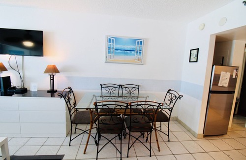 Mid Beach Condo | Castle TH14 Townhouse w/terrace and private beach access, Gym, Tennis, FREE Parking