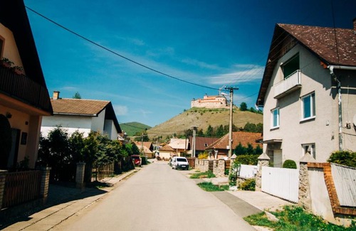 Krasnohorske Podhradie House | Castle Village Apartment