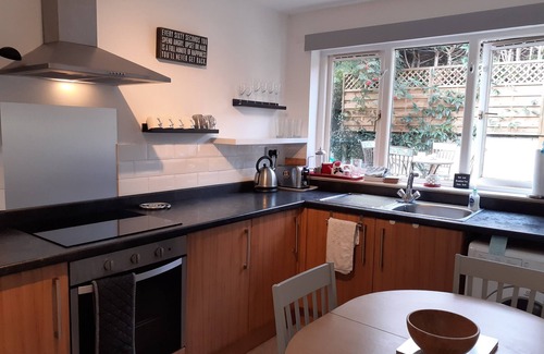 Cupar Hotel | Castlefield Cottage in Central Cupar