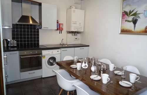 Castlemartyr Ski Chalet | Castlemartyr Holiday Mews' (3 Bed)