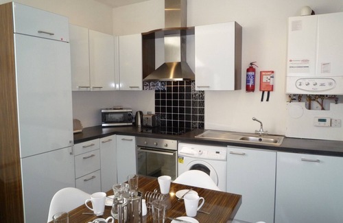 Castlemartyr Ski Chalet | Castlemartyr Holiday Mews' (3 Bed)