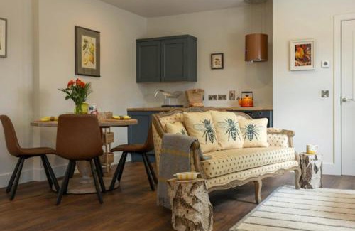 Knockaderry Cross Roads Apartment | Castlestone Holiday Cottages & Townhouses