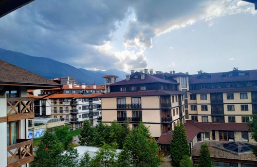 Shiligarnika Apartment | Casual Apartment near the Gondola - Neon Bansko