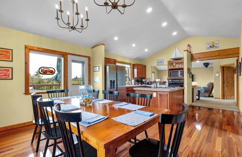 Netarts House | Casual Netarts Beach & Bay Hideaway, Tillamook, OR
