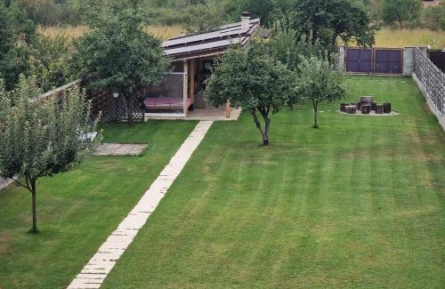 Tirgu Jiu Bed & Breakfast | Casuta de vacanta Danuț&Erin