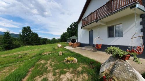 Horezu House | Casuta din Gradina