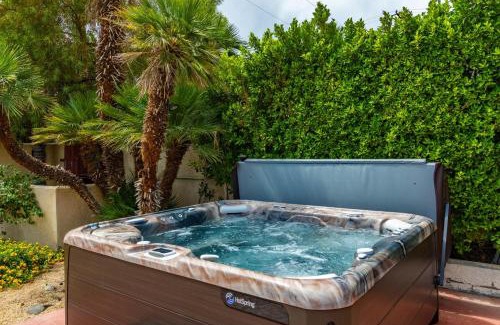 Racquet Club West House | Catalina by AvantStay Fully Remodeled Palm Springs Haven Pool Permit3432