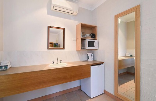 Toronto Hotel | Catalina Motel Lake Macquarie
