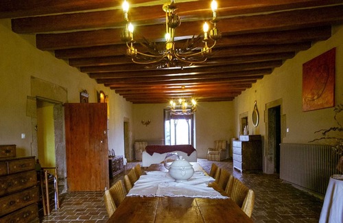 Gargalla Villa | Catalonian country house near Montmajor.