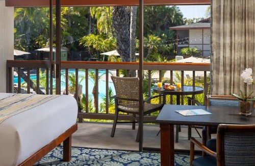 Crown Point Hotel | Catamaran Resort Hotel and Spa