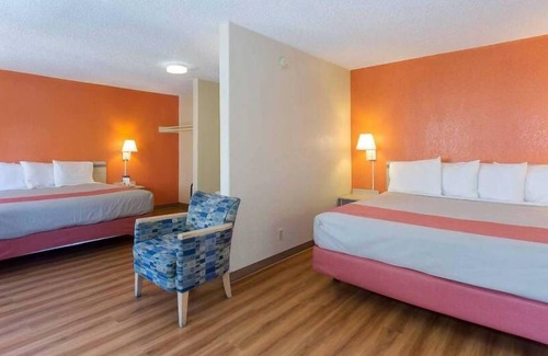 Theater District Hotel | Cathedral Hill Hotel