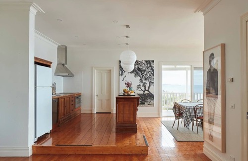 Lorne House | Cathedral Rock Lookout Dreamy Beachfront Refuge