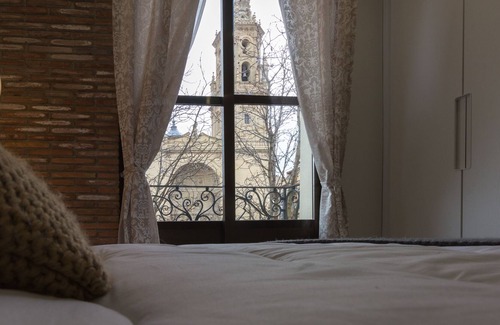 Logrono Apartment | Cathedral View Apartment