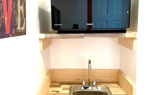 Highmount Apartment | Catskill Cabin Hummingbird Suite 2