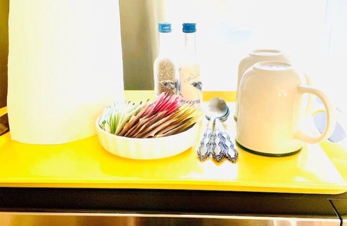 Highmount Apartment | Catskill Cabin The Flamingo Suite 5