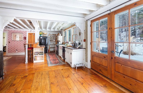 Claryville House | Catskill dreamy pet friendly country house for a unique getaway experience.