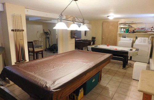 West Kill House | Catskill Mountain Getaway - minutes to Hunter, Windham and Belleayre Skiing