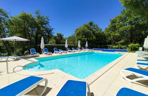 Lachapelle-Auzac Ski Chalet | Cattleya 4 stars nature in golf course