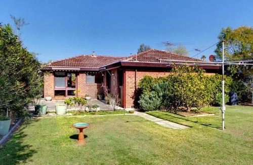Caulfield South House | Caulfield Family Home with Large Space