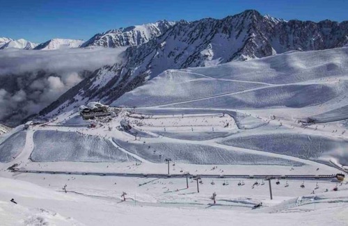 Cauterets Apartment | Cauterets T2 pour ski, cure, rando, piscine, sauna