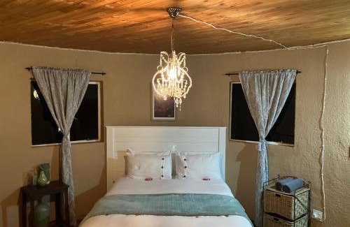Madeteleli Apartment | Cave View self catering Silo