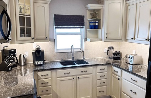Seven Mile Beach Condo | Cayman Reef Resort 56 - The Sandcastle