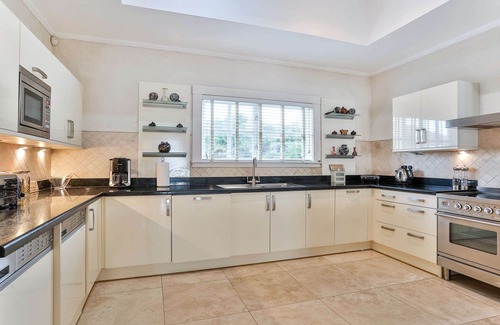 Sea Breeze Hills Villa | Cayman Villa Luxury villa