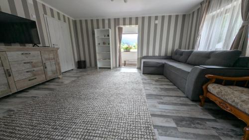 Campulung Moldovenesc House | Cazare La Piatra Buhei