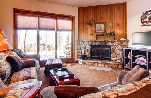 Wildernest Condo | Cc102 Buffalo Ge 2 Bedroom Condo by Redawning