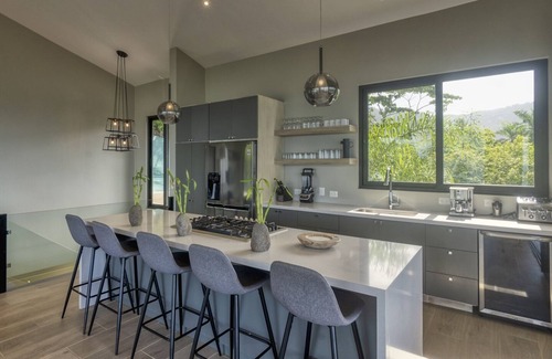 Dominicalito Villa | CDM Amazing Ocean View-walking distance to the beach-Concierge service-Security